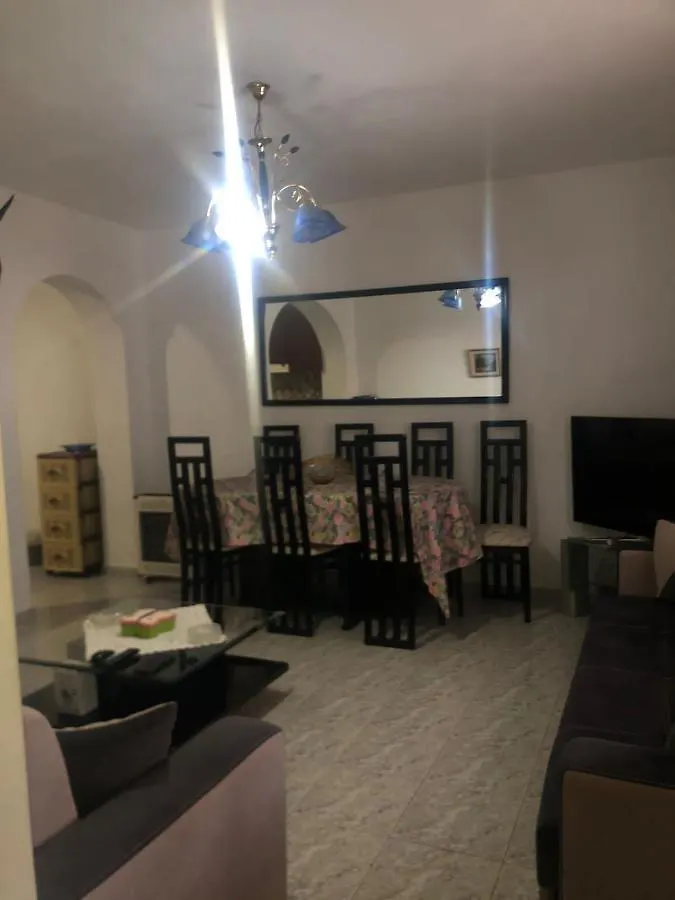 Flora'S Place Sarande Albania